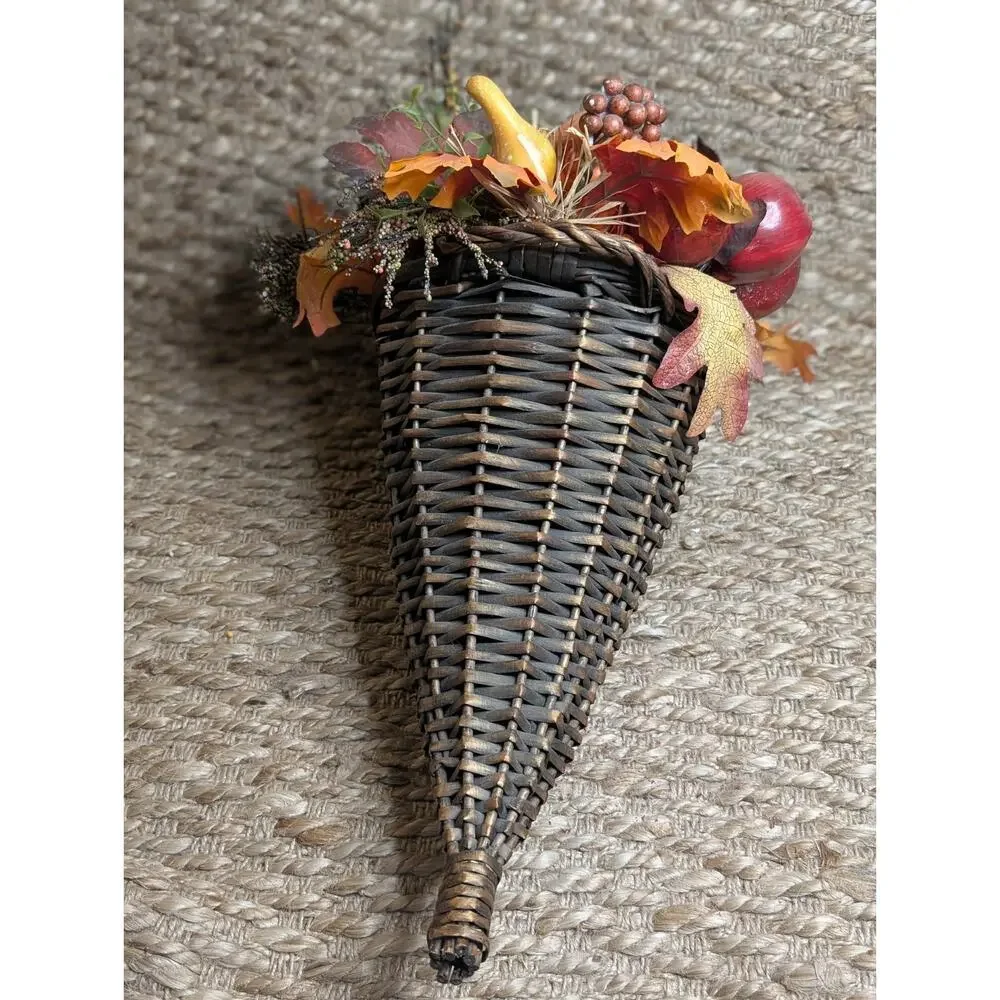 Vintage Wicker Basket Cornucopia Horn THANKSGIVING Harvest Fall Centerpiece